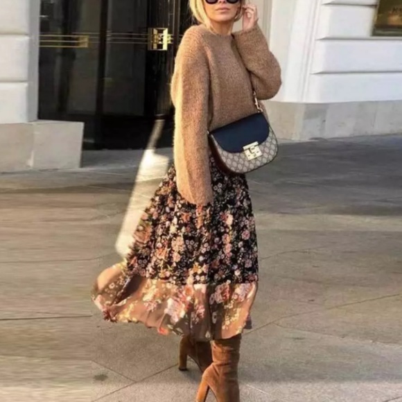 SOLD OUT Bohemian Chiffon Floral Long Sleeve Dress - Picture 6 of 11